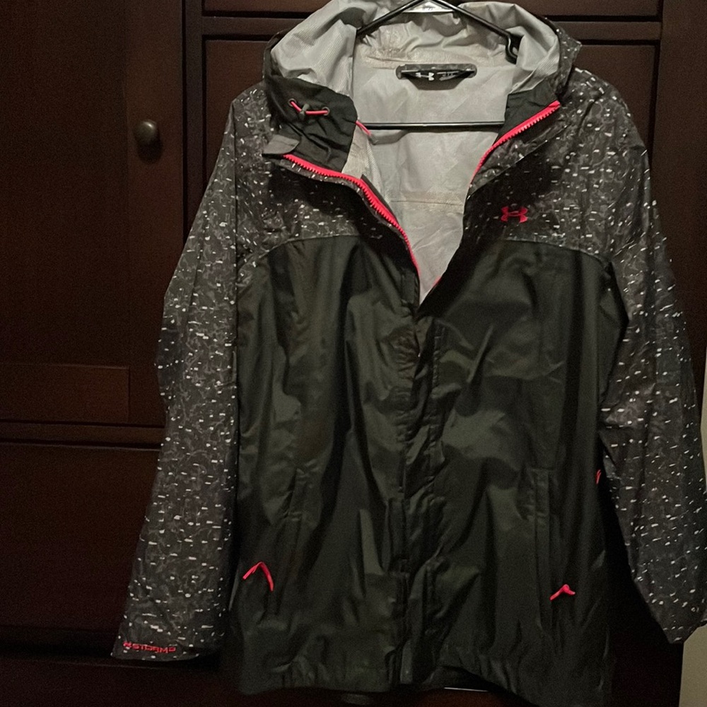 Under Armour Shell - image 1